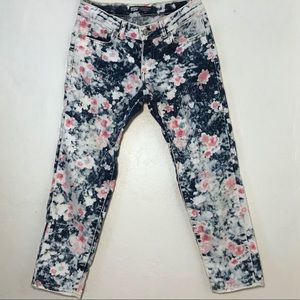 Levi’s Floral Cropped Denim Legging | Girl’s 10